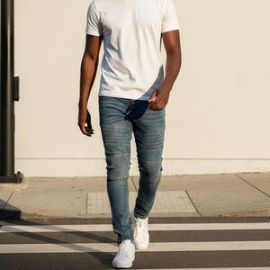 NWT LRG Lifted Research Group Men’s Skinny Fit Blue Denim Moto Jeans - Size 36